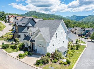 52 Tudor Way, Black Mountain, NC 28711