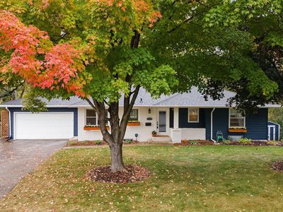 11823 Shady Oak Dr, Minnetonka, MN, 55343