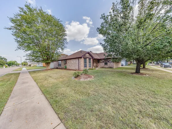 9014 Arlington Forest Dr, Houston, TX 77088
