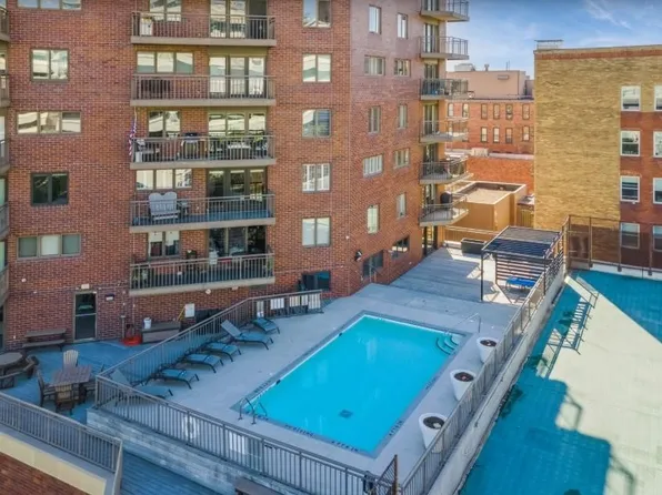 300 Walnut St #1407, Des Moines, IA 50309