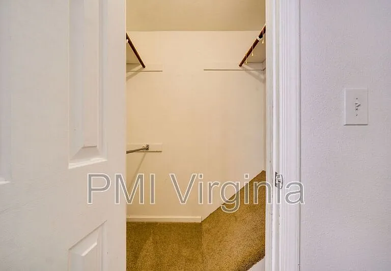 812 Tuition Ct — Photo 22