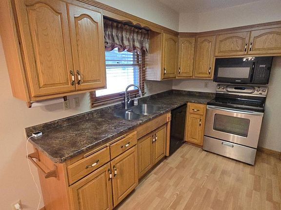 4th image of 533 Degner AVENUE