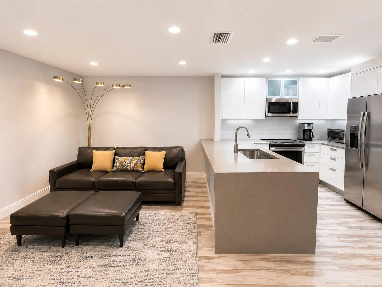 2 bed, 2.5 bath, 1228 sqft, $2,950 — Photo 2