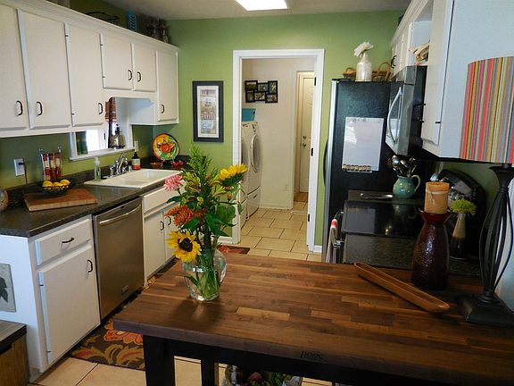 2nd image of 1006 Quarter Mile Way