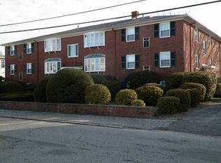383 Evergreen St APT 2, Pawtucket, RI 02861