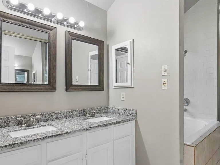22131 Bridgebrook Dr — Photo 10