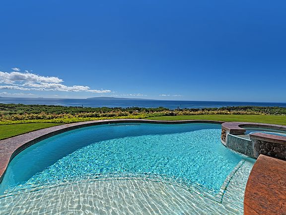 Huge ocean/island views