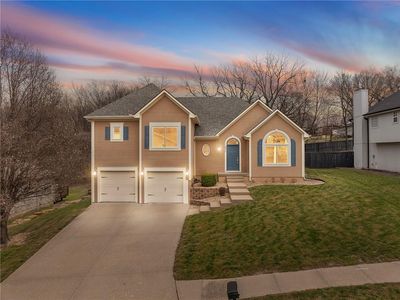 5217 S Powell Ave, Blue Springs, MO, 64015