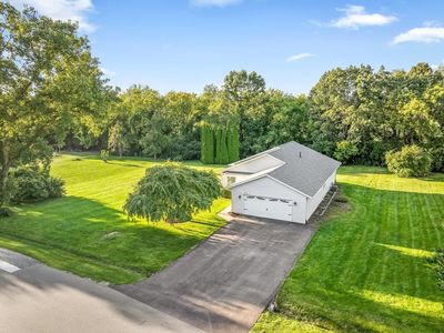 126 Galleon Run Dr SE, Poplar Grove, IL, 61065