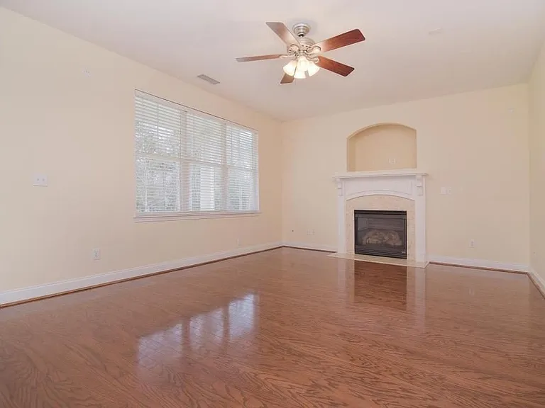 15607 Chipping Dr — Photo 23