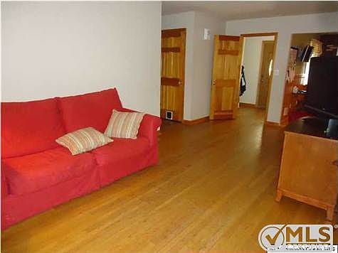 2nd image of 48 Irving Pl