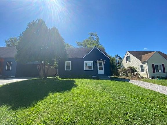 3rd image of 2477 Vendome Dr