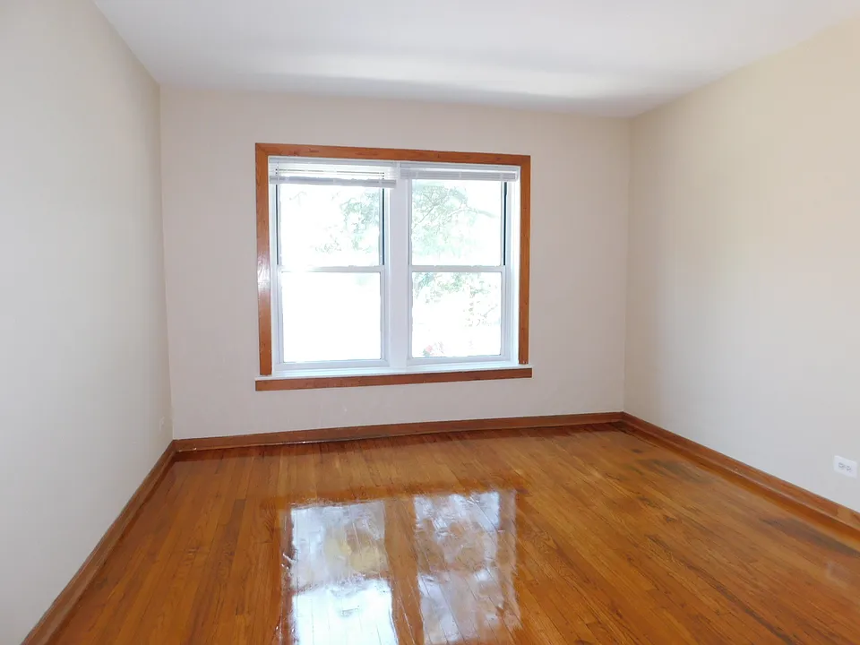 1209 W Balmoral Ave #H