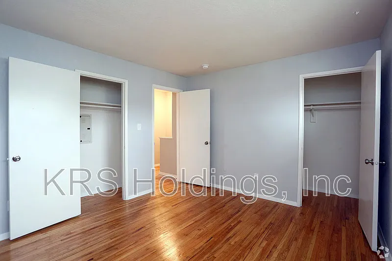 3 bed, 1.5 bath, 997 sqft, $1,145 — Photo 2