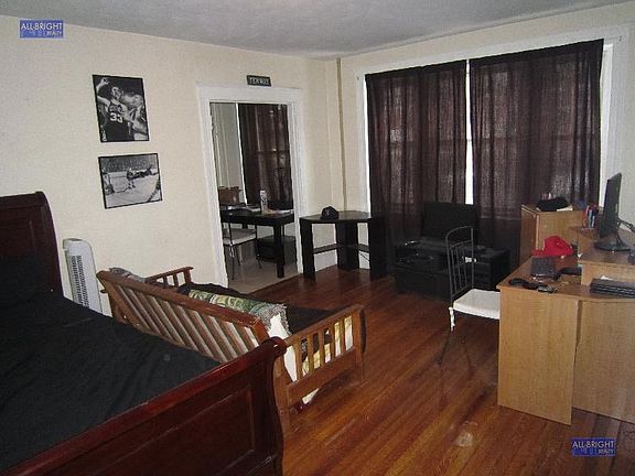 4th image of 1619 Commonwealth Ave #6SI