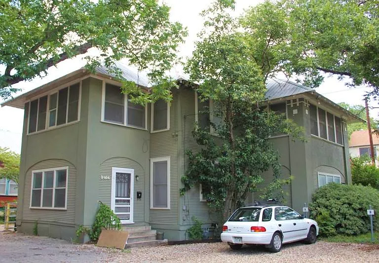 3006C Speedway — Photo 1