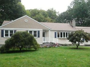38 Creeping Hemlock Dr, Norwalk, CT 06851