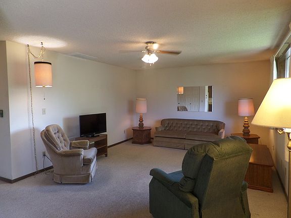 5th image of 532 E Alder St APT 15
