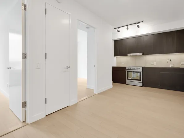 310 Livingston Street image 2 of 11