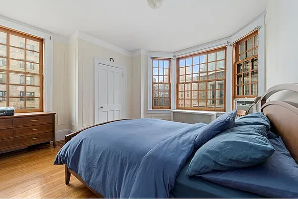 Rented by Tiffany Bauman Real Estate LLC | media 9
