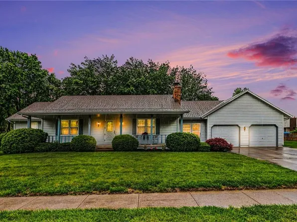 604 Finch St, Raymore, MO 64083