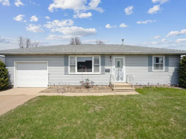 103 Tower St, Dunkerton, IA 50626