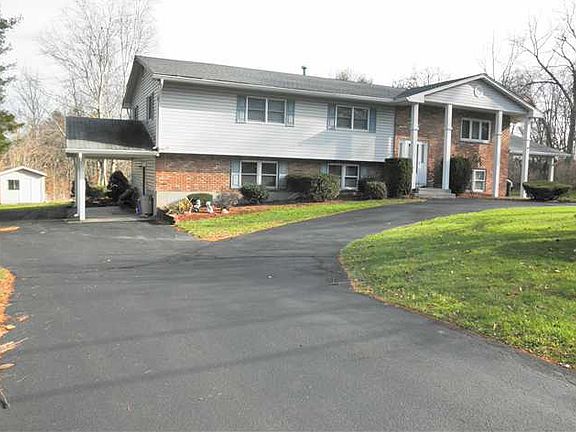 3rd image of 9 Inwood Dr