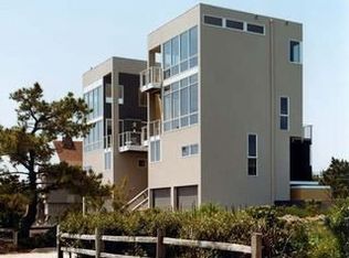 7 Ocean Dr, Rehoboth Beach, DE 19971