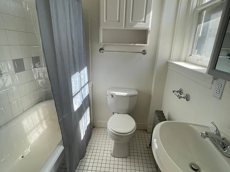 215 E 11th Ave #D5 — Photo 12