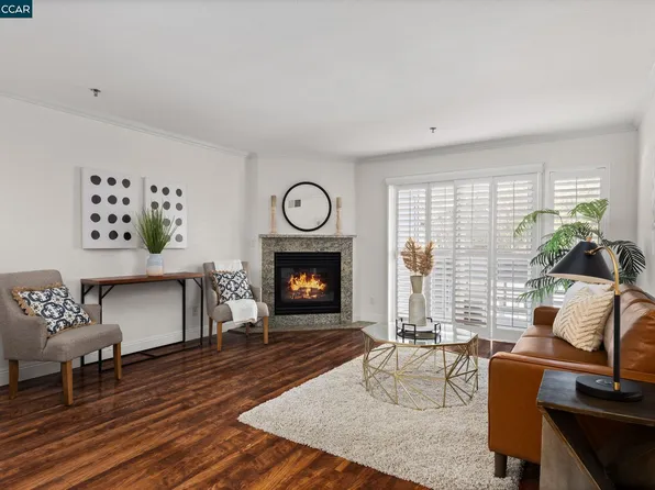 2550 Oak Rd APT 214, Walnut Creek, CA 94597