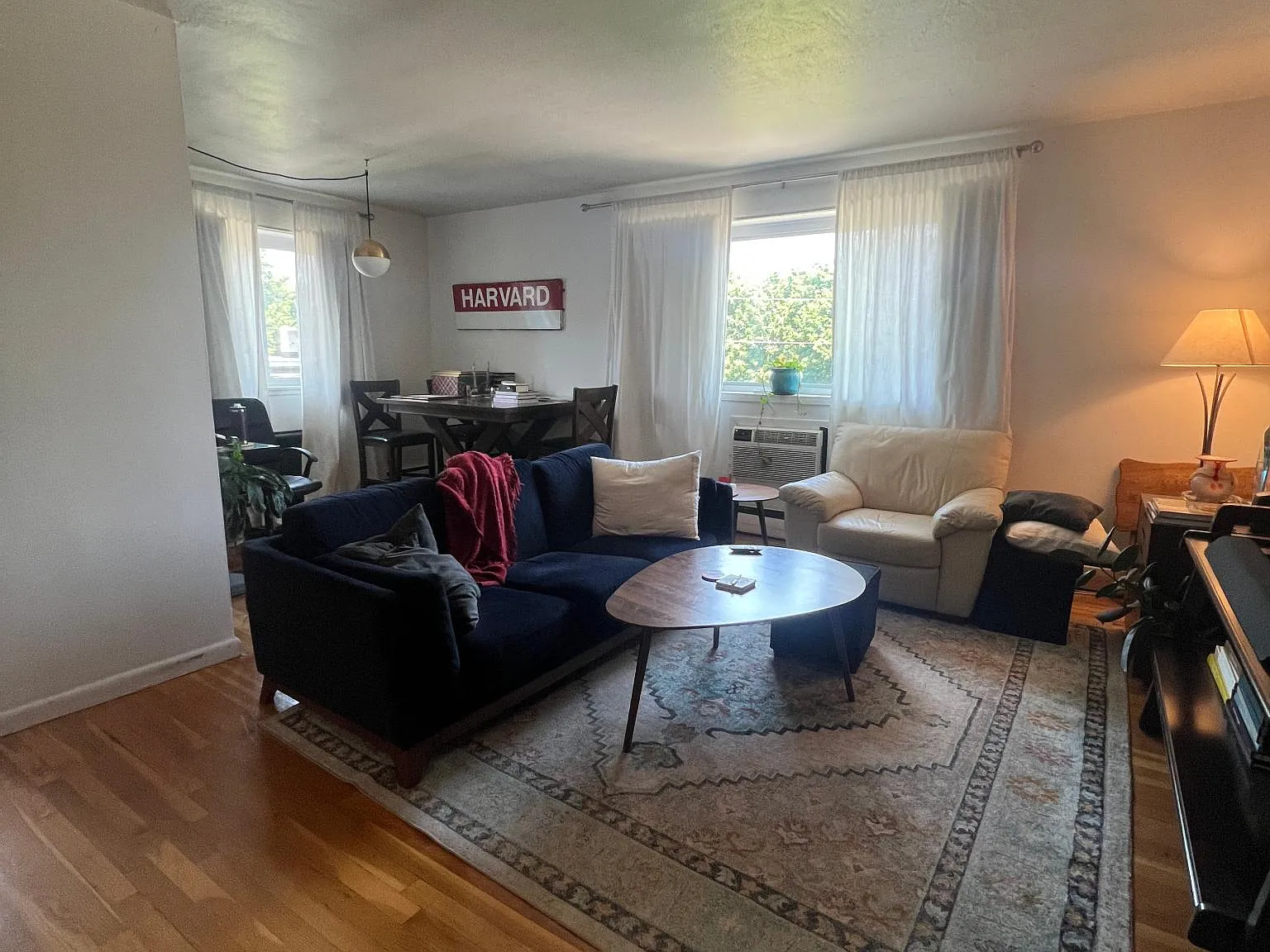 2 bed, 824 sqft, $2,800 — Photo 2