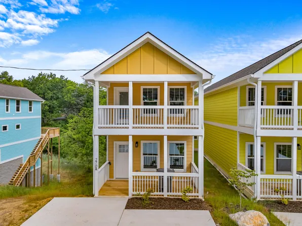 270A W Main St, Dandridge, TN 37725