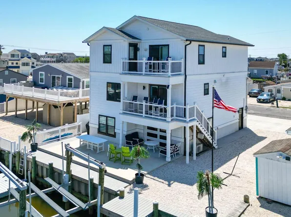 6 W Brig Dr, Little Egg Harbor, NJ 08087