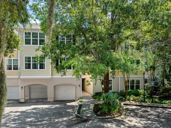 60 Fenwick Hall Aly APT 912, Johns Island, SC 29455