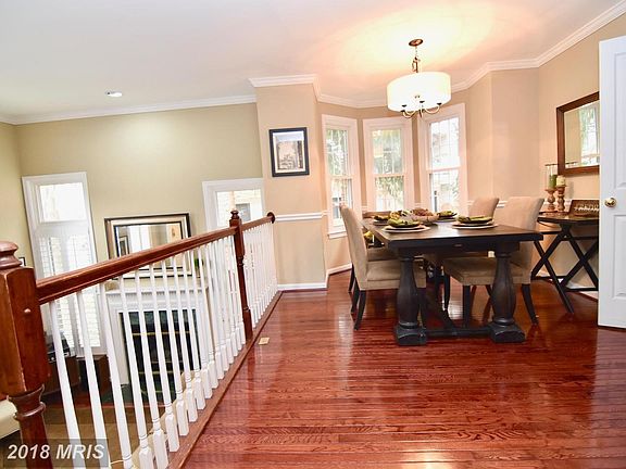Dining room Overlook to LR