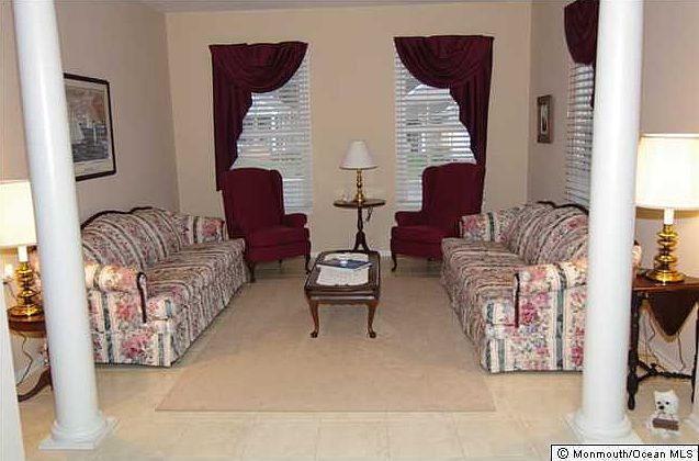 2nd image of 103 Rolling Meadows Boulevard S