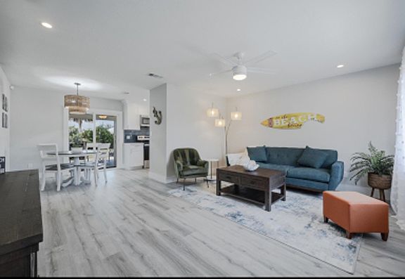 4th image of 834 99th Ave N #834