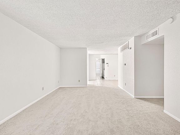 5th image of 1515 Sandy Springs Rd #3001