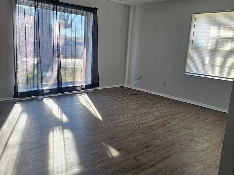 3900 Placid Pl — Photo 3