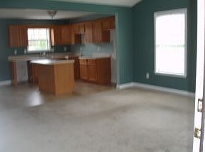 3rd image of 175 Meadowlark Dr