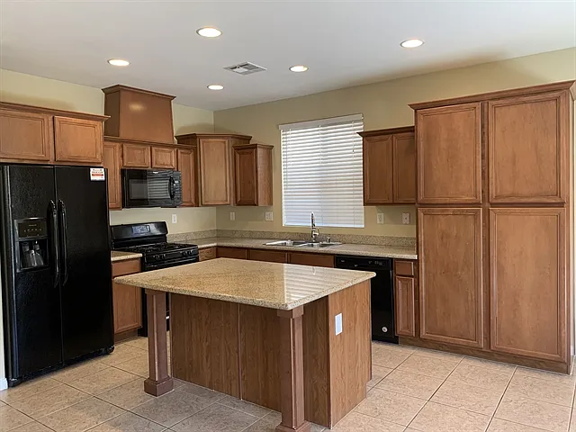 9866 Lanzarote Ct — Photo 2