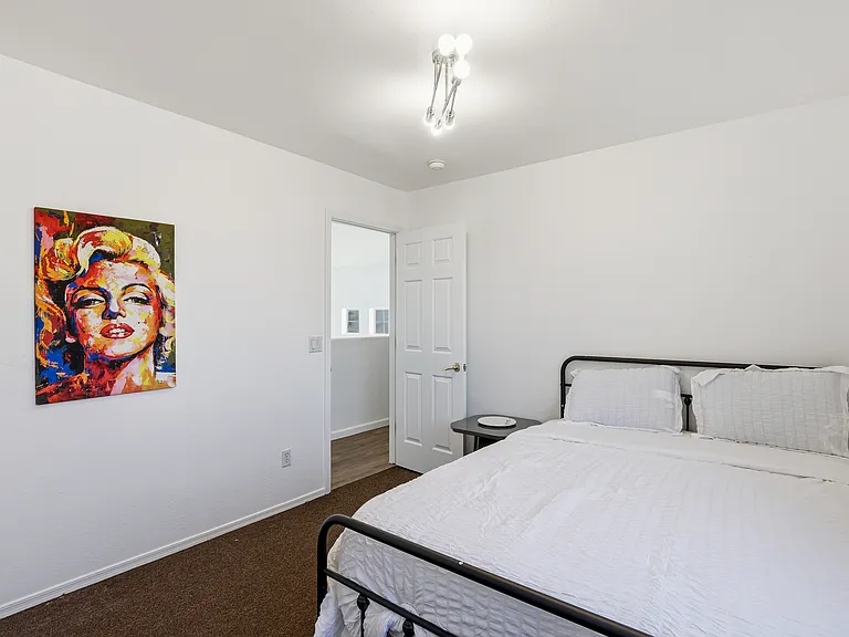 220 W Beechnut Pl — Photo 17