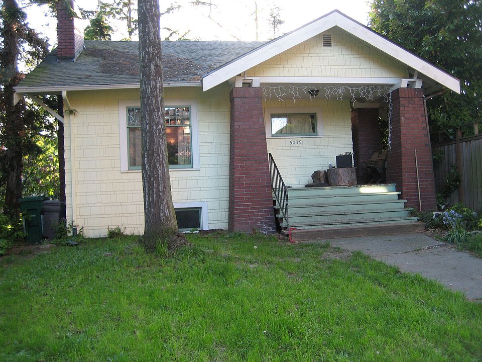 1st image of 5039 8th Ave NE