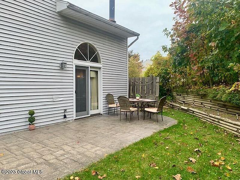 4th image of 3 Heyden Road