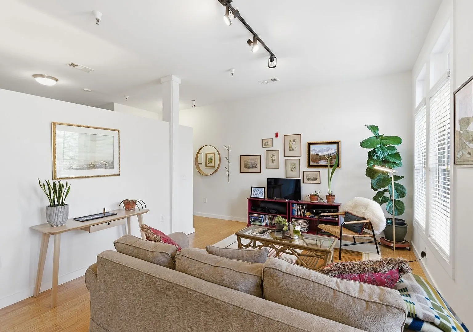 Beautiful 1BR/1BA Condo in Prime Belmont/Vanderbilt Location! — Photo 3