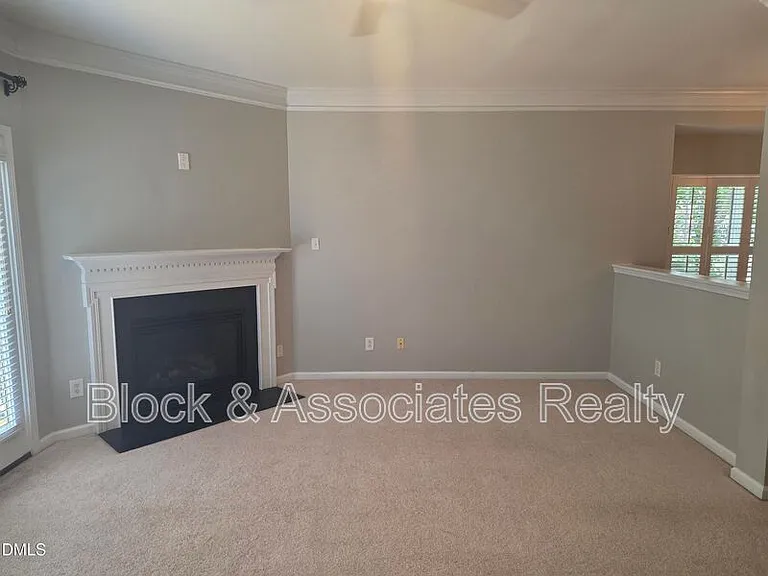 124 Braeside Ct — Photo 9
