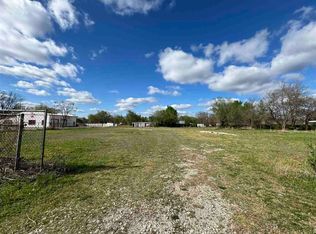 614 E Carson St, Cushing, OK 74023