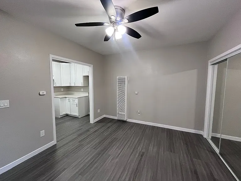 448 Orange Ave Long Beach, Ca 90802 — Photo 3