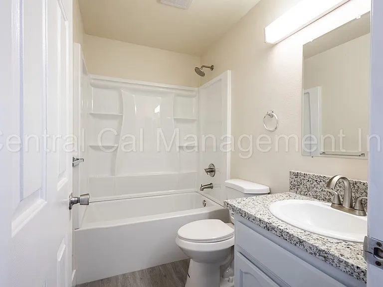 6101 Aruba Ct — Photo 14