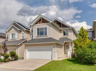 257 W Cougartown Cir SW, Calgary, AB T3H0A2